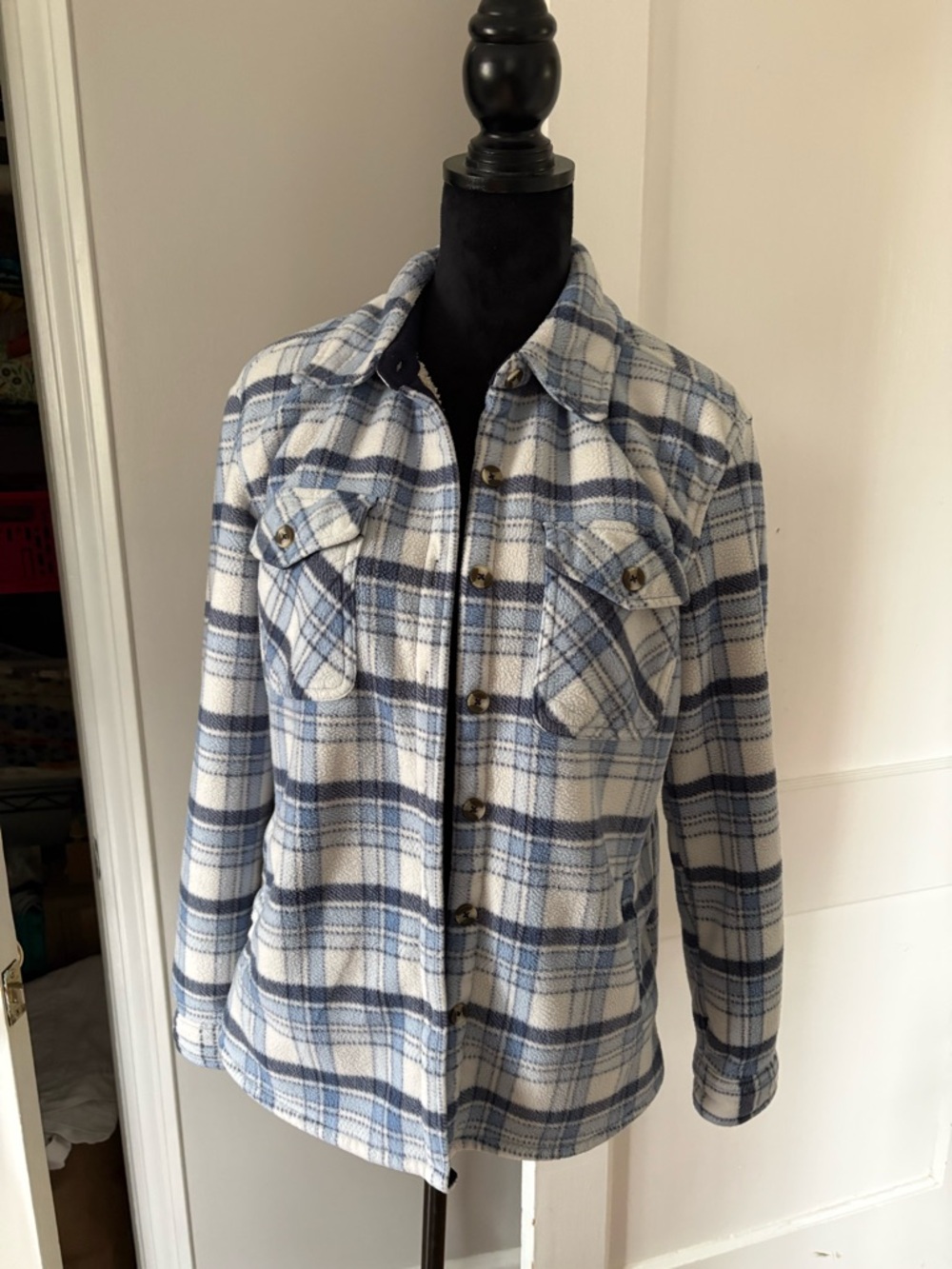 Sage Collective Blue and White Plaid Sherpa Fleece Lined Button-Up Shirt/Jacket
